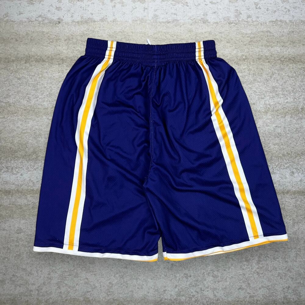Vintage Y2K Lakers Basketball Shorts Mens XL Hardwood Classics Front - Picture 2 of 3